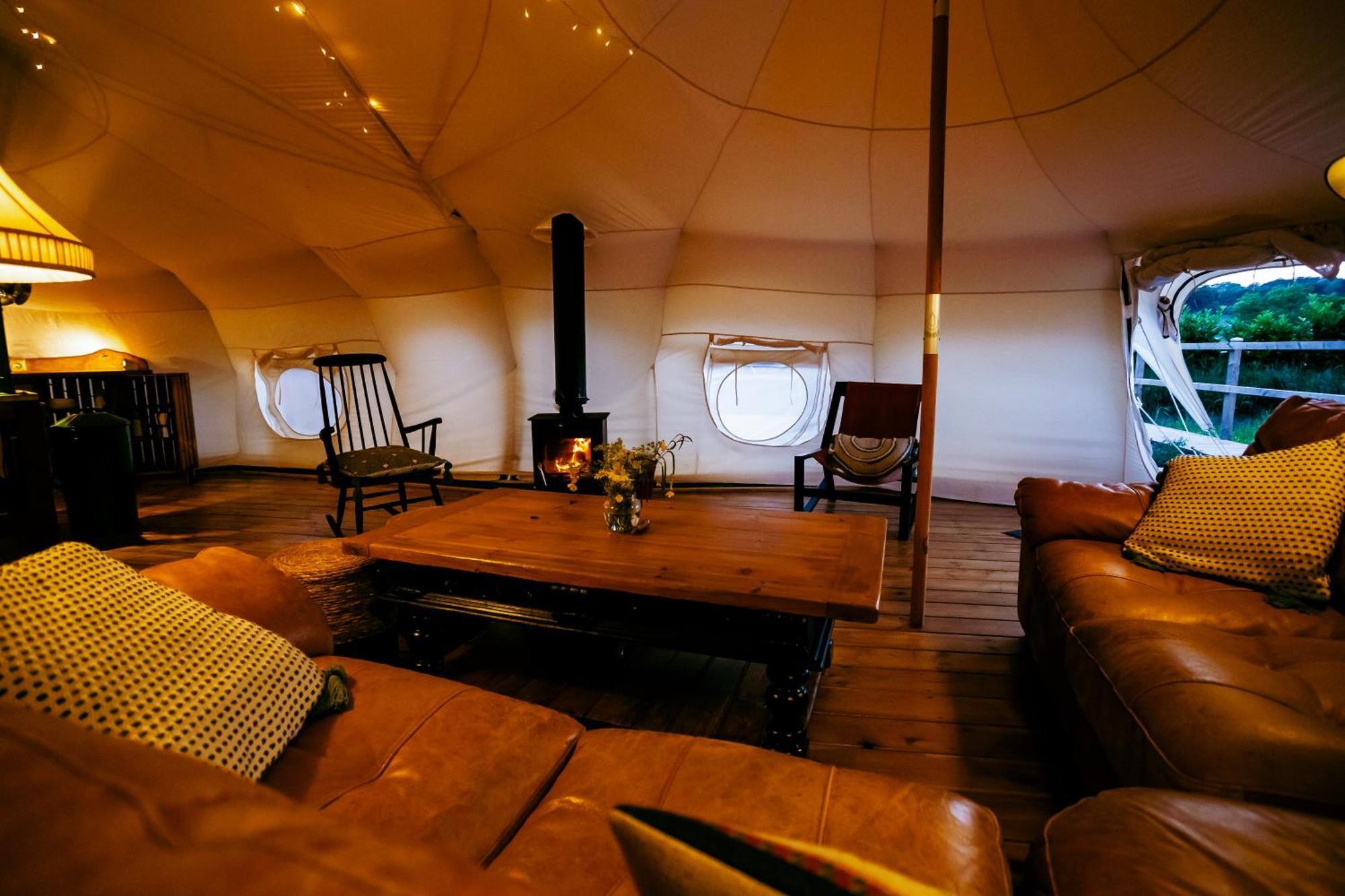 Luxury Glamping Retreat In Battle Villa Exterior photo