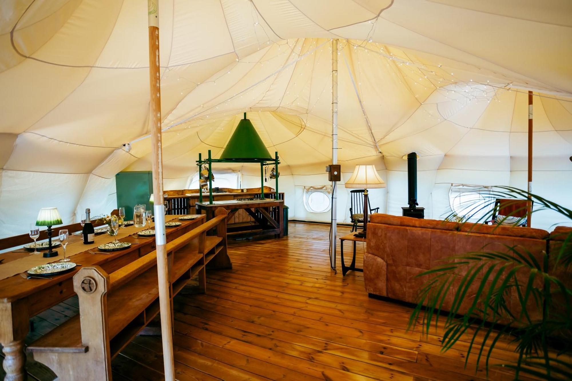 Luxury Glamping Retreat In Battle Villa Exterior photo