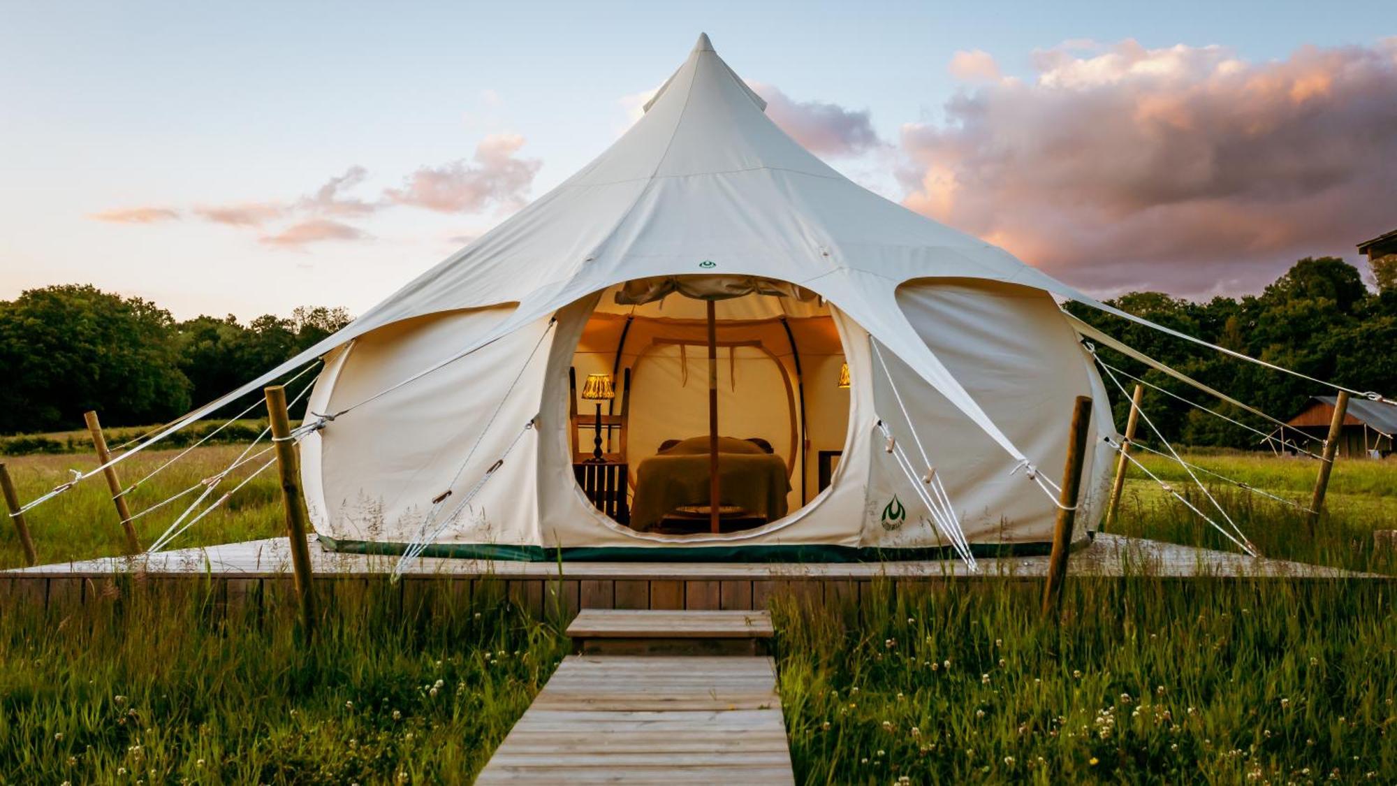 Luxury Glamping Retreat In Battle Villa Exterior photo