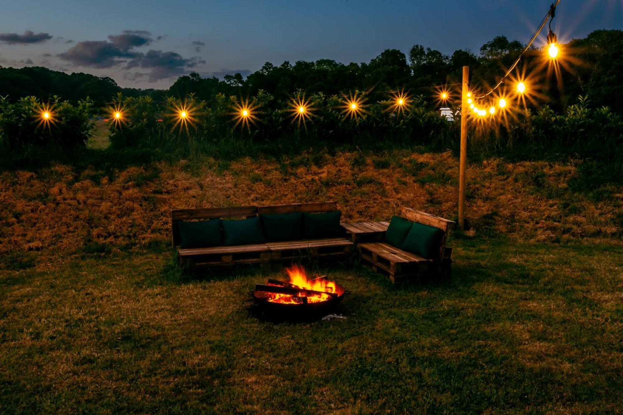 Luxury Glamping Retreat In Battle Villa Exterior photo