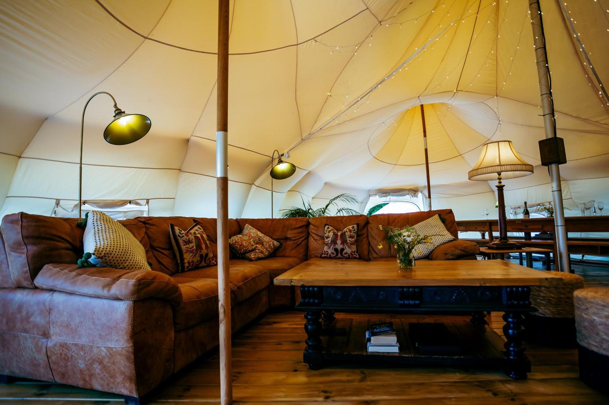 Luxury Glamping Retreat In Battle Villa Exterior photo