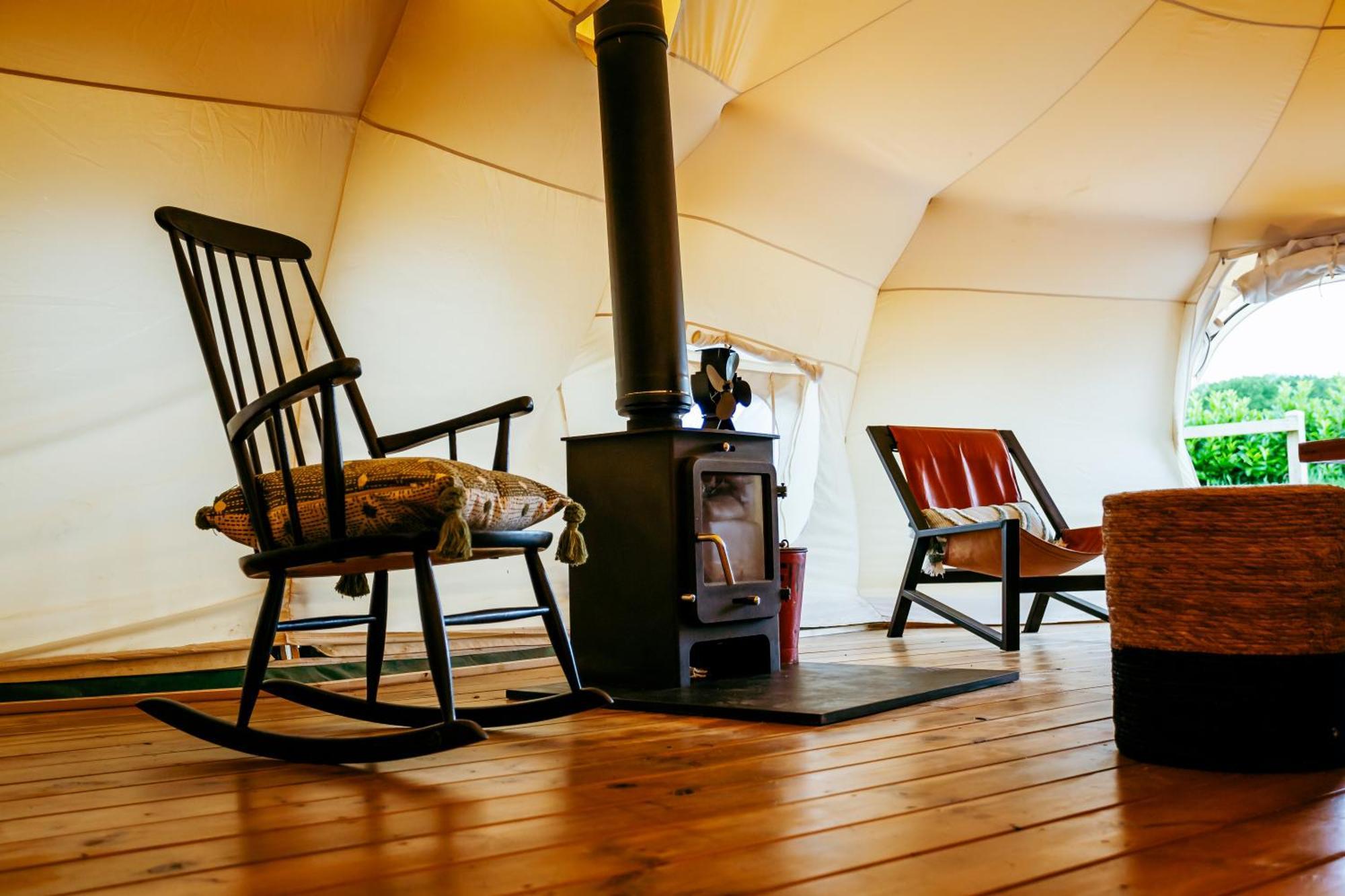 Luxury Glamping Retreat In Battle Villa Exterior photo