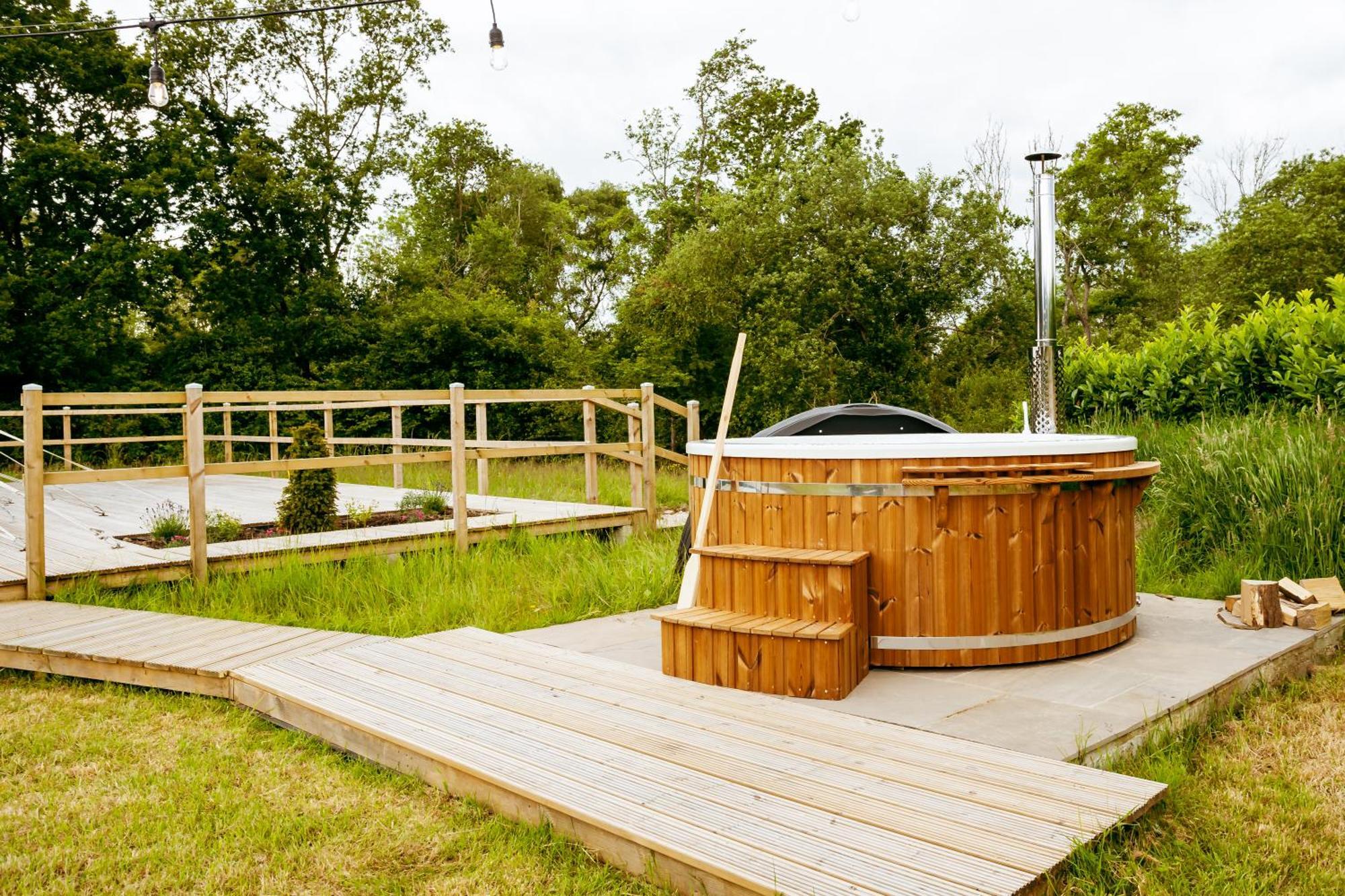 Luxury Glamping Retreat In Battle Villa Exterior photo